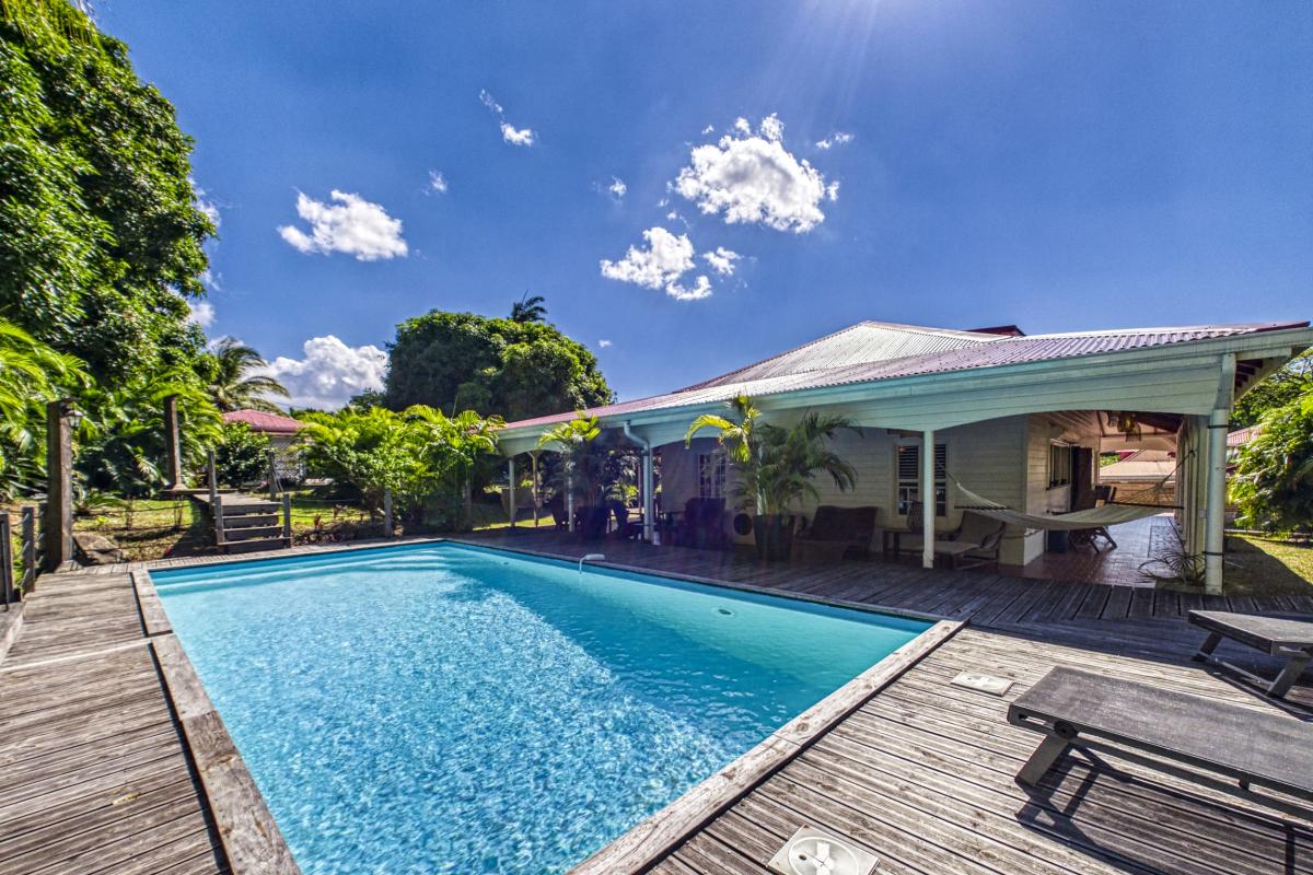 6.Location villa piscine plage Grande Anse 200m Deshaies Guadeloupe